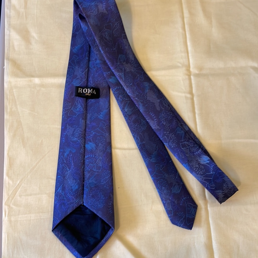 Men’s tie - Picture 2 of 4